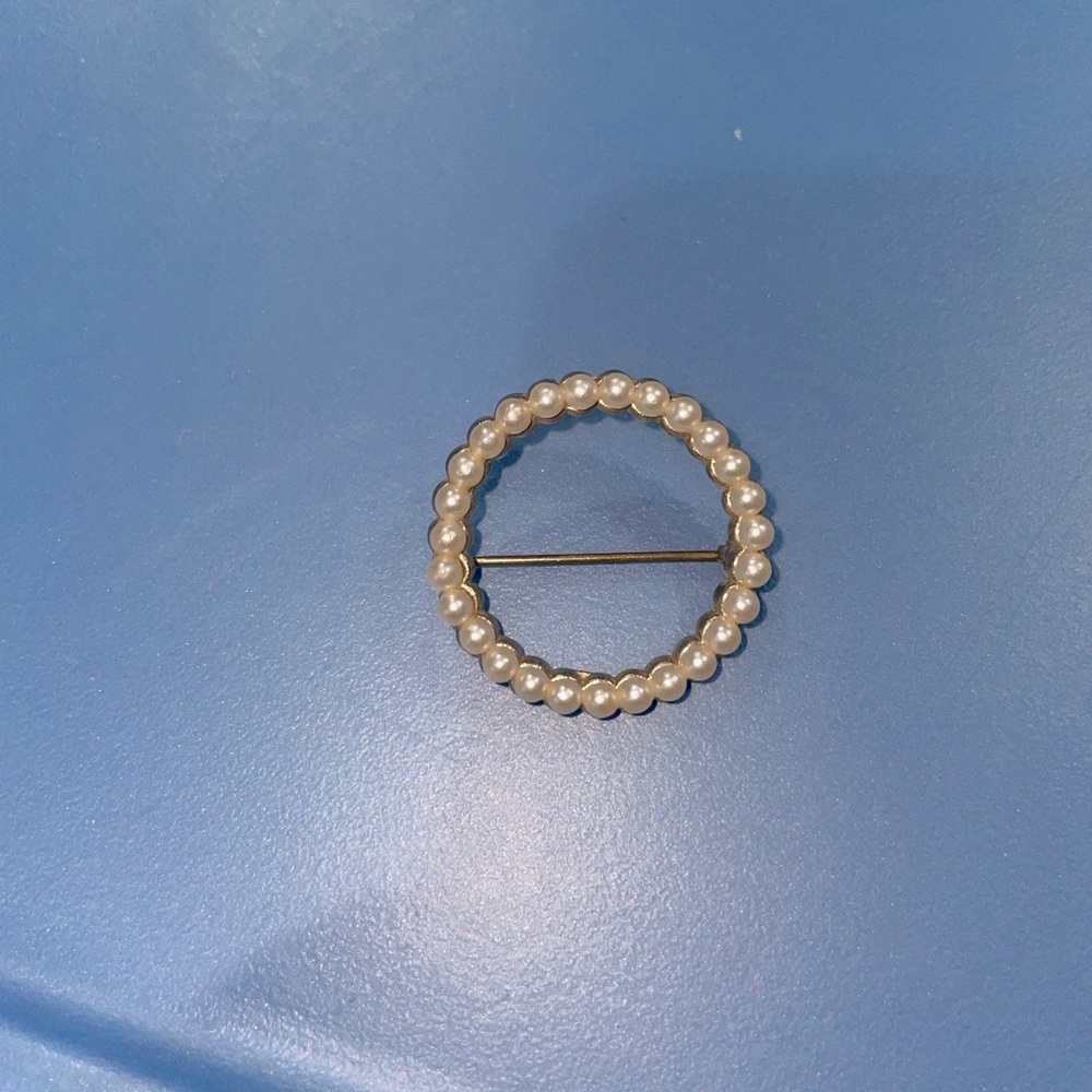 Gold-tone and pearl circle brooch